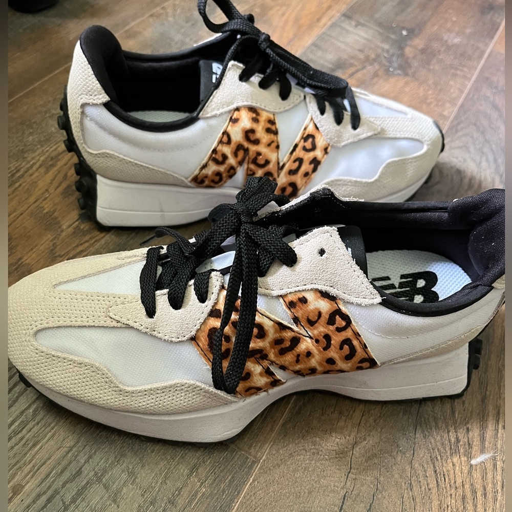 New Balance 327 sneakers cheetah print